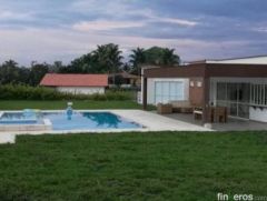 FINCA LUJOSA EN PEREIRA MAXIMO 10 PERSONAS - Finca en Pereira, Risaralda
